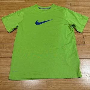 Nike Dri-FIT Boys Green Athletic Tee Youth Medium